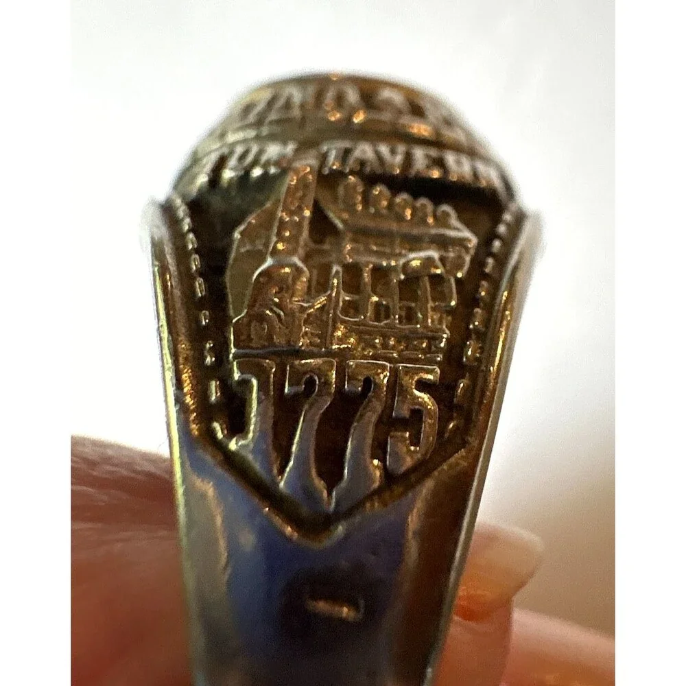 Vintage USMC Marines Ring Tun Tavern 1775 Iwo Jima 1945 Red Stone Military